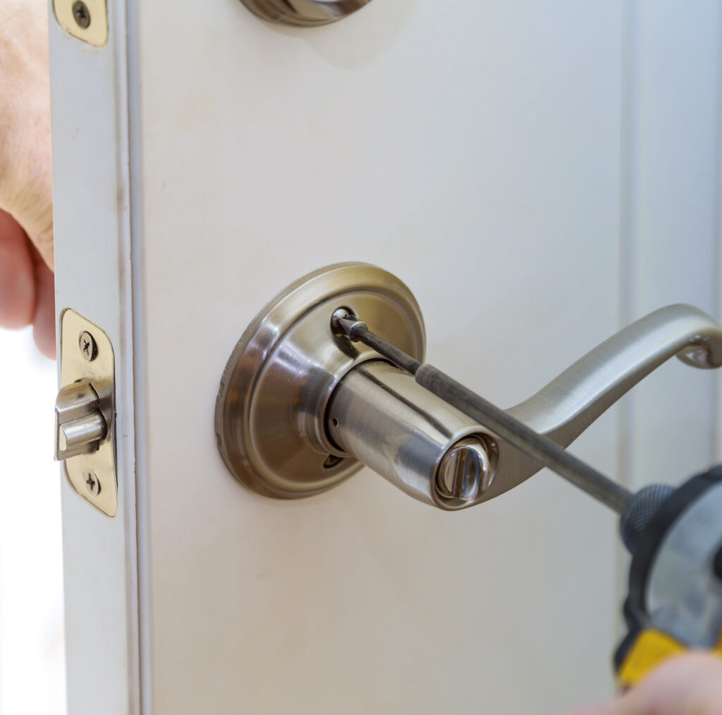 locksmith lock installation